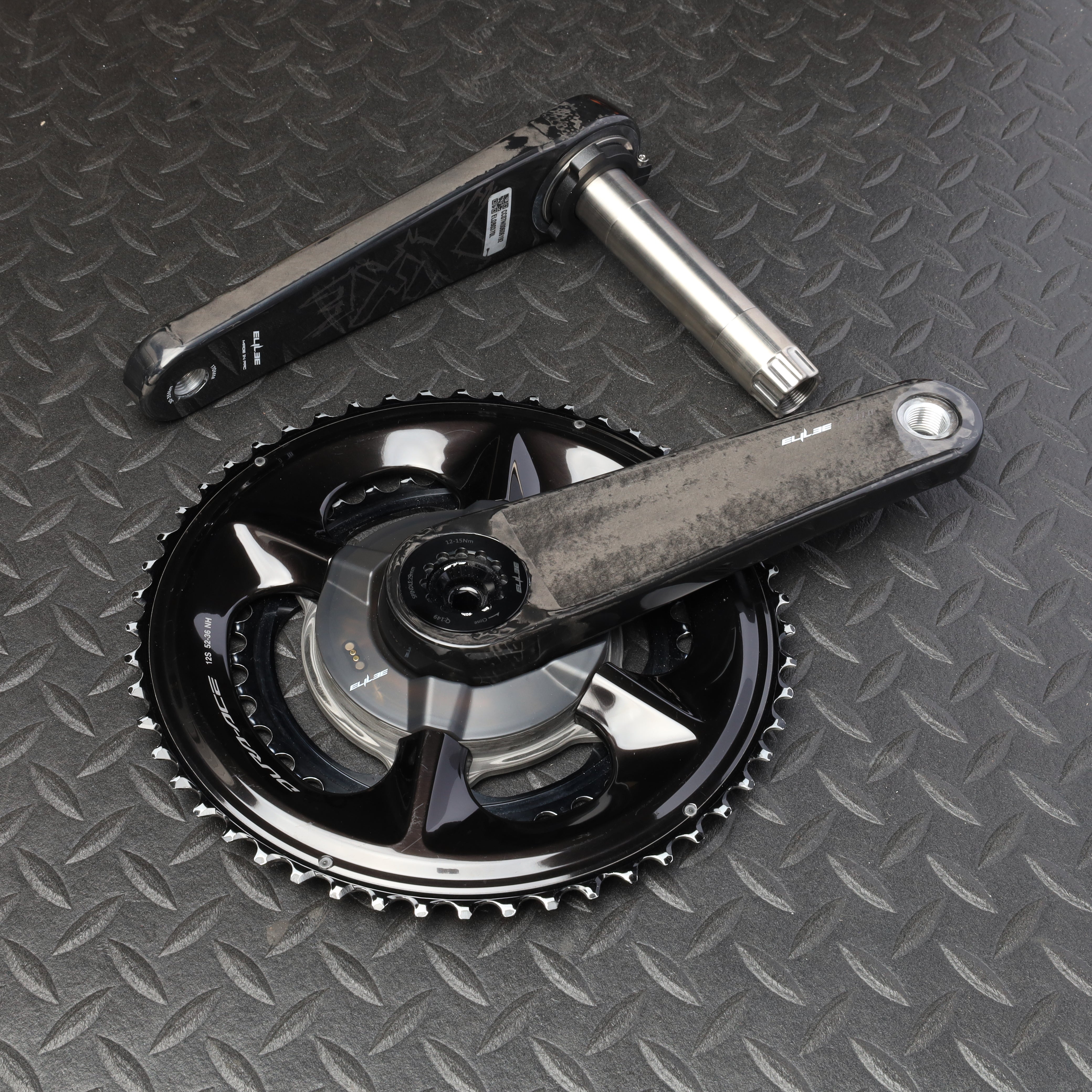 ELILEE / X310 カーボンクランクアーム チタニウムスピンドル(φ24mm)