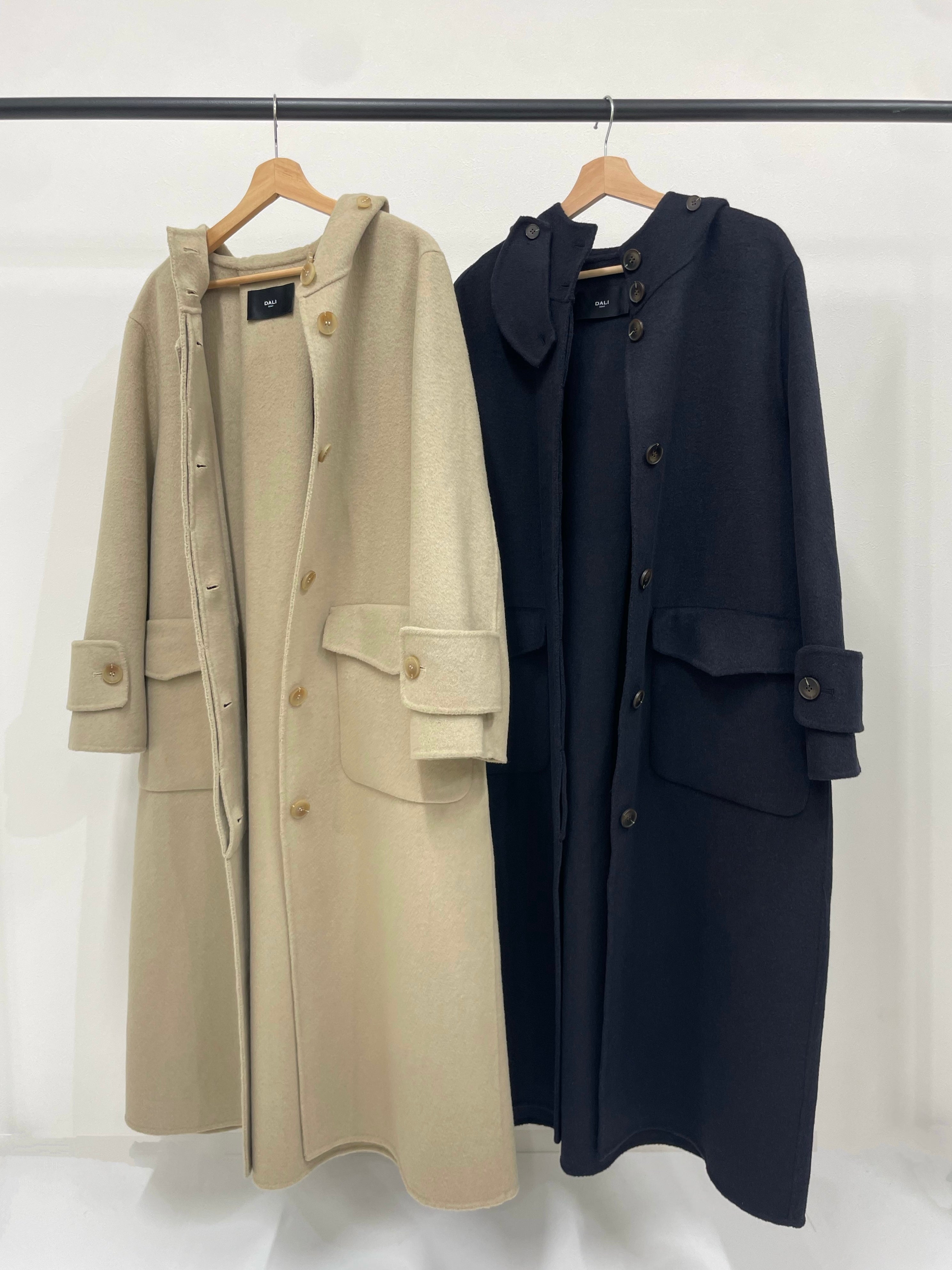ウールフードデザインロングコート – DALI GOAT