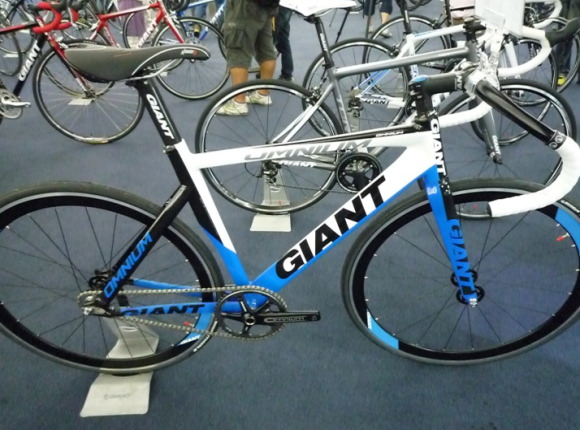 ジャイアント OMNIUM 2010年モデル - サイクルショップ金太郎の