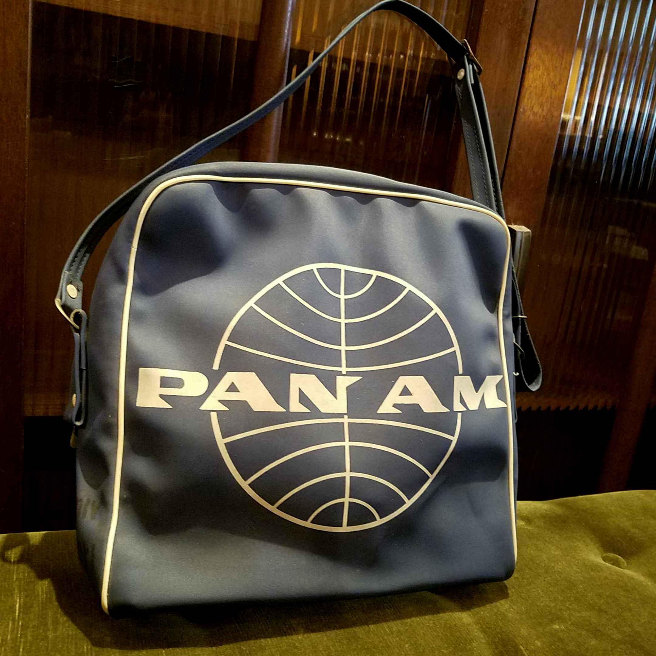 ビンテージなPANAM(パンナム)エアラインバッグ - [Sold Out]過去の販売商品