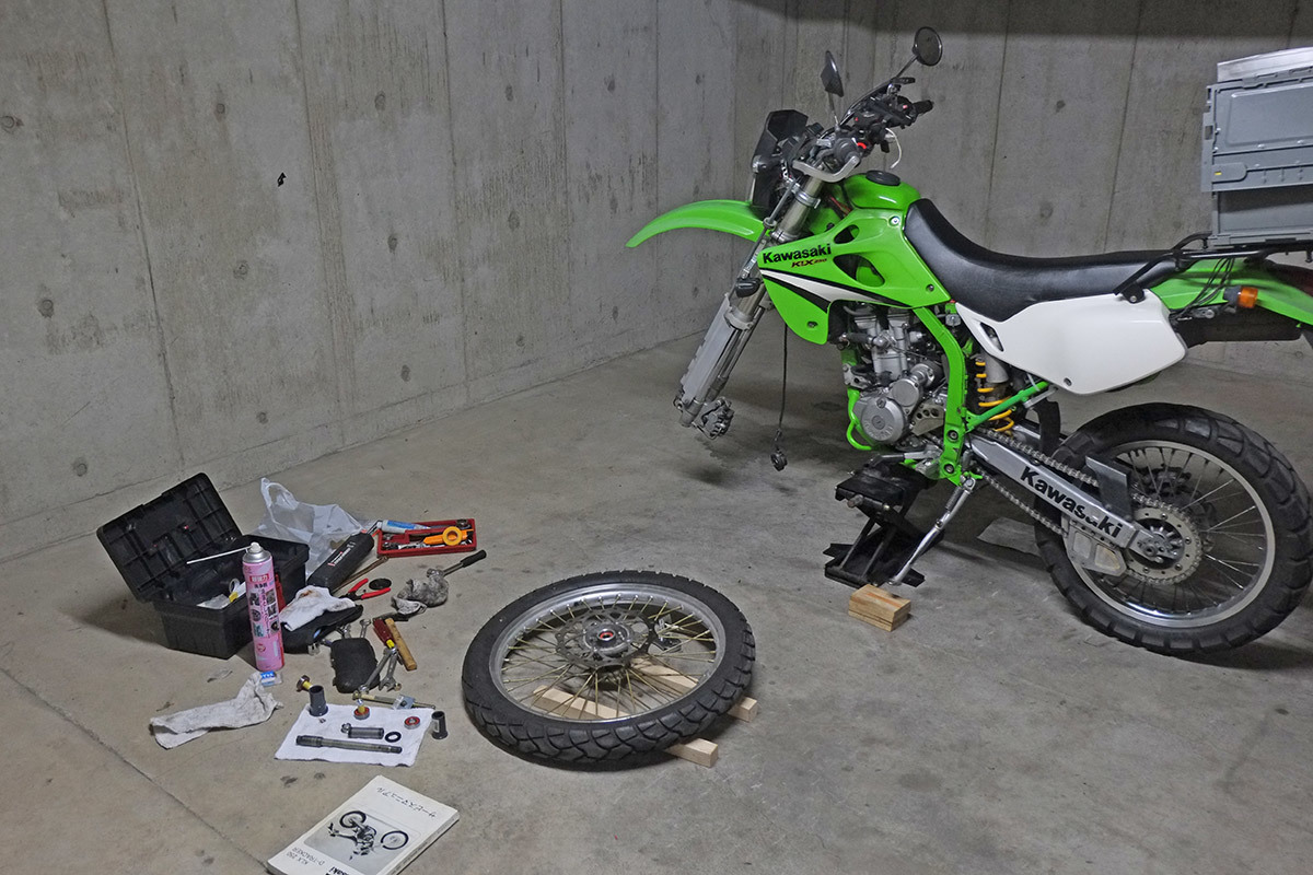 ハブベアリング交換（失敗あり） KLX250メンテナンス記録 - CBな日々