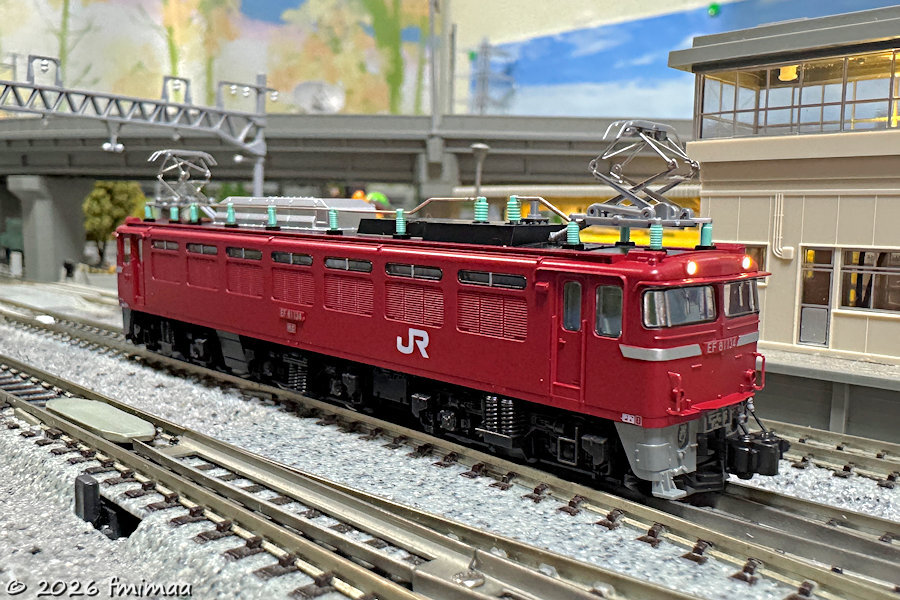 EF81 JR東日本色 入線 - ナマケモノ写真館