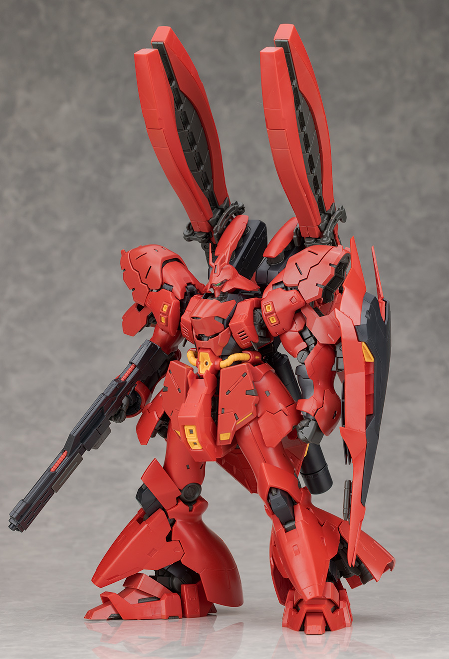 ガンプラ RG 1/144 サザビー 塗装完成品 RG サザビー 塗装済み完成品