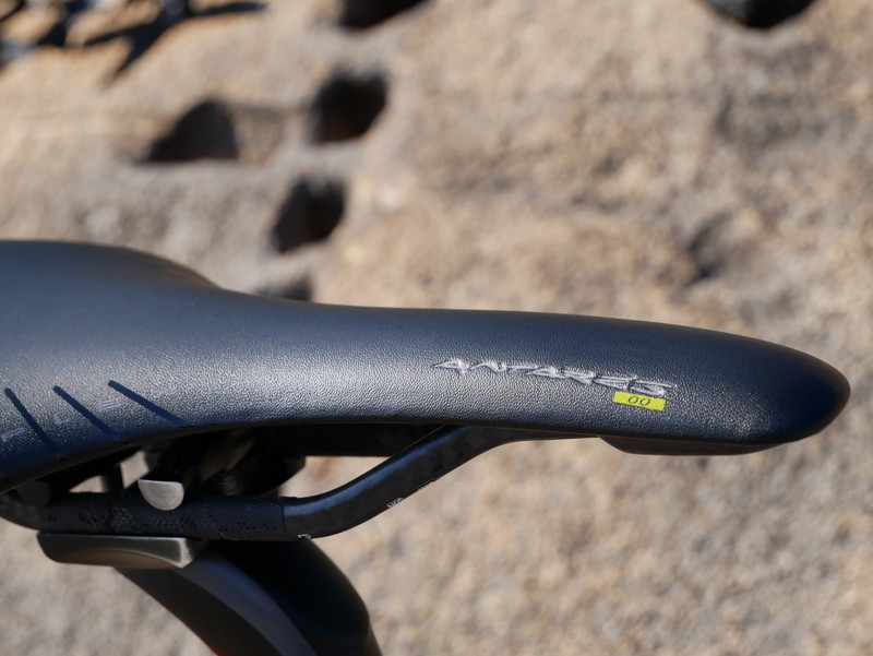 FIZIK ANTARES R1 OPEN カーボンレール forカメレオン 【公式通販】