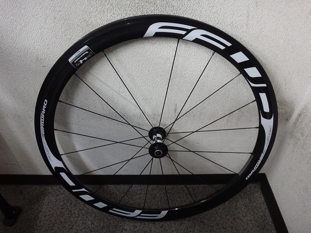 F4Rの前輪をのむラボホイール2号に組み換えました | のむラボ日記