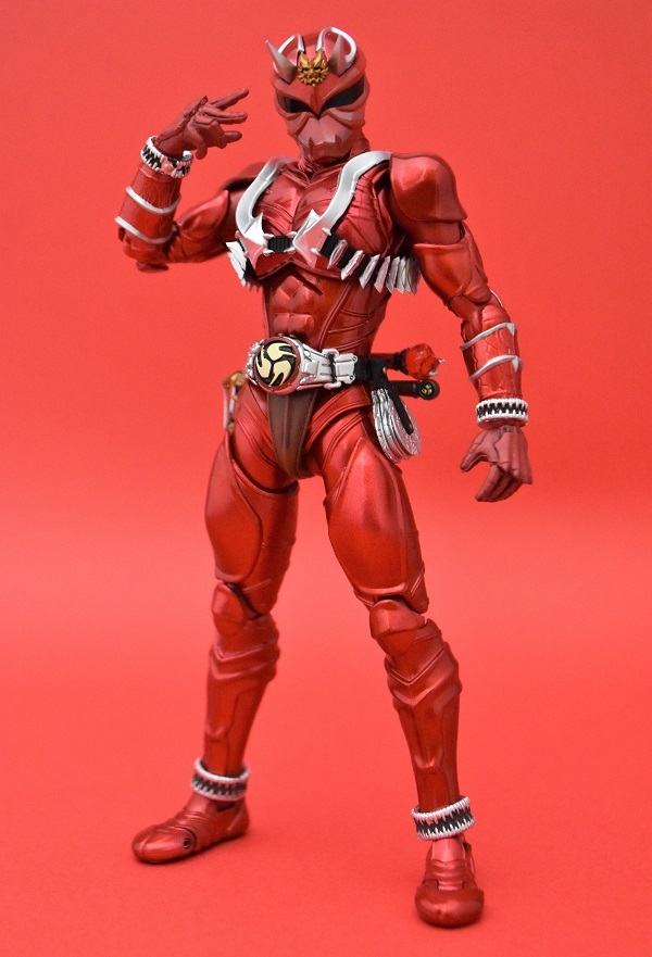 S.H.Figuarts（真骨彫製法） 仮面ライダー響鬼紅 | 魂の玩具箱