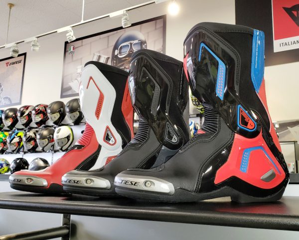 新作レーシングブーツ『TORQUE 3 OUT BOOTS』入荷♪