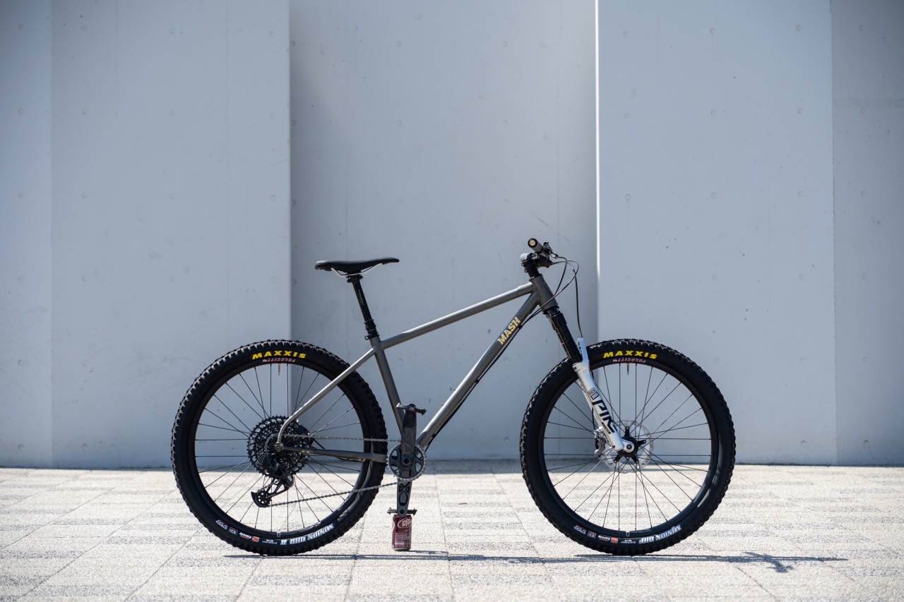 ピスト クリンチャー ホイール ブルーラグ サーリー