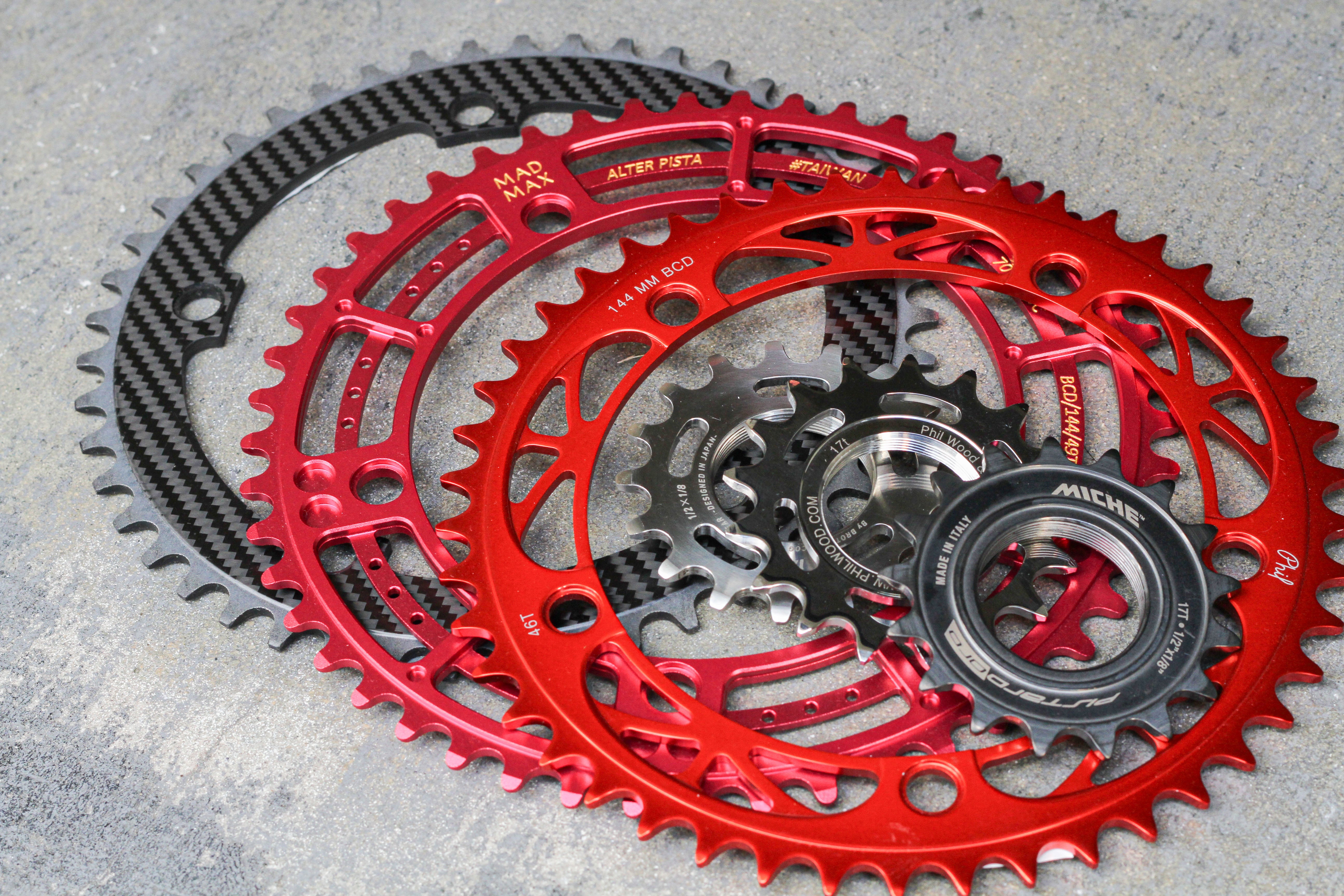 D8F7B4C2-F578-418D-8E3E-