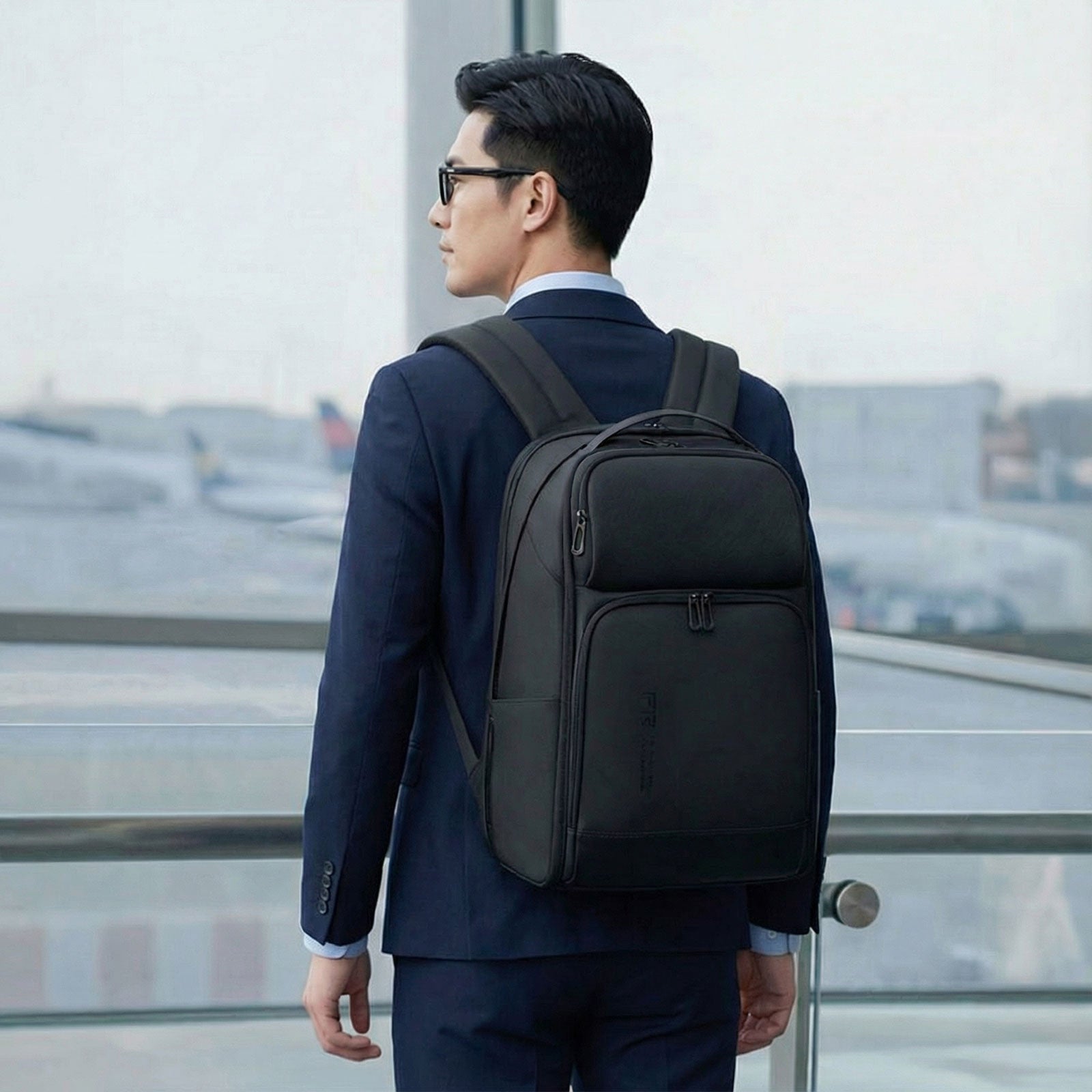 マルチ収納設計】フェルモ 大容量ビジネスリュック by BRODERIK - Broderik