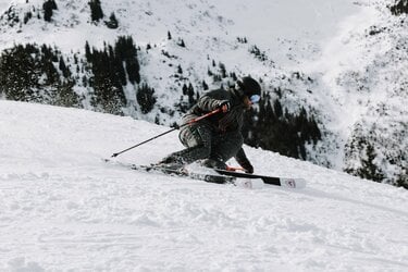 ROSSIGNOL（ロシニョール）】やはりロシニョールは冬が似合う！ 今