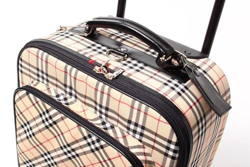 バーバリー ブルーレーベルの人気キャリーケース特集