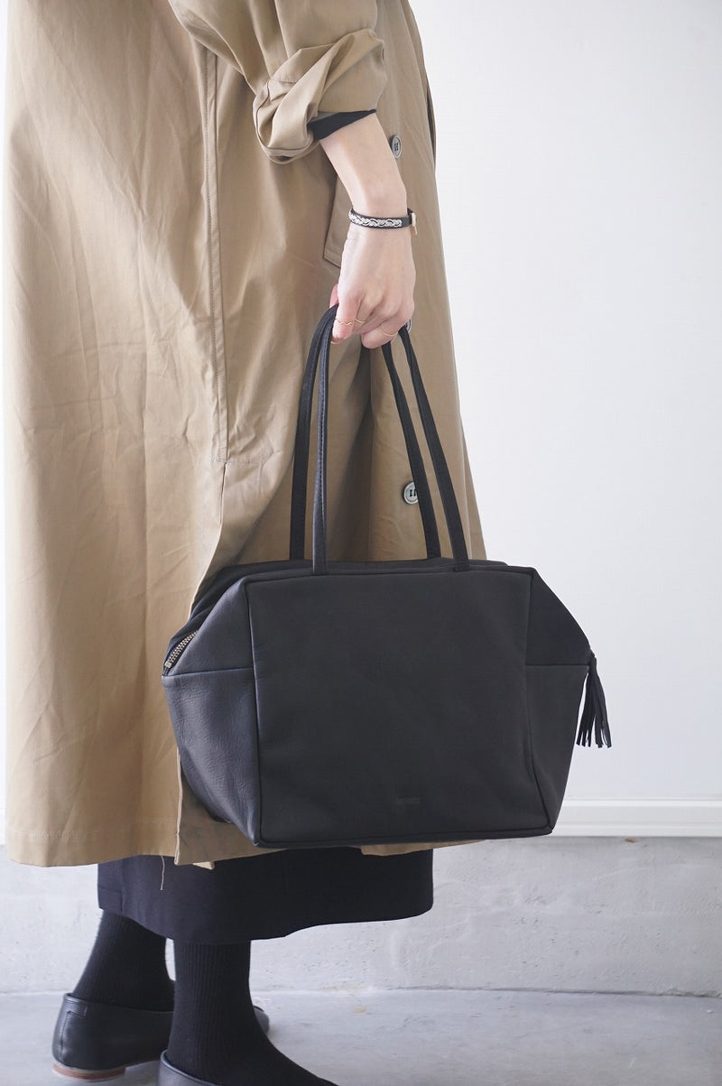 再入荷 Danser(ダンサー) カレバックL ブラック – SACHET.