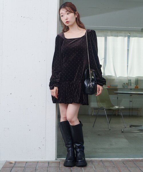 セール】【結婚式/オケージョン】ベロアスタッズミニワンピース