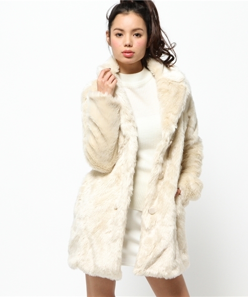 rienda ファー コート 大人気即完売！riendaファー付きケープコート