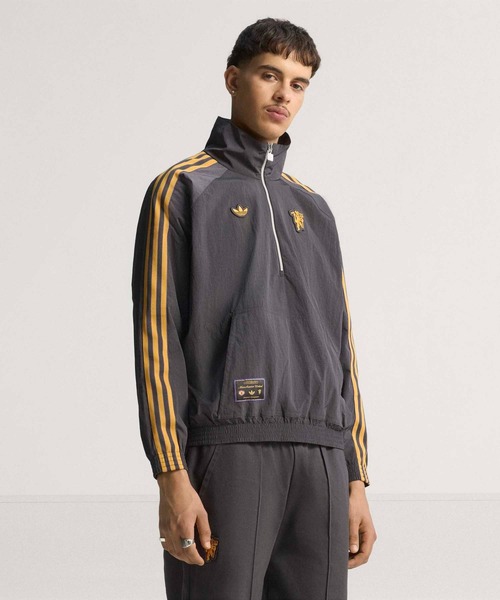 adidas（アディダス）の「マンチェスター・ユナイテッド テラス