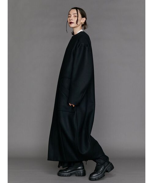 UN3D.（アンスリード）の「TUCK SHOLDER LONG CT / タックショルダー