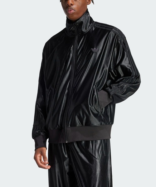 adidas（アディダス）の「Q3 オーバーサイズ トラックトップ