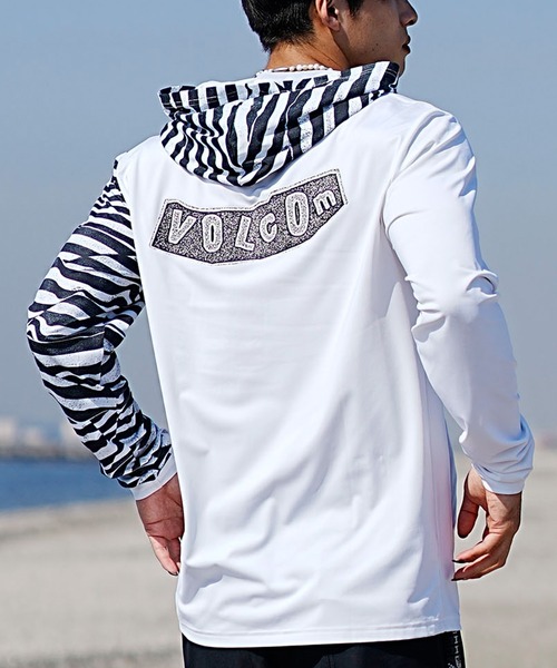 VOLCOM（ボルコム）の「VOLCOM/ボルコム ラッシュガード ジップアップ