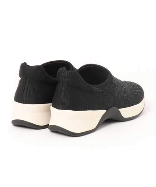 ANTEPRIMA（アンテプリマ）の「刺繍スリッポンスニーカー（スニーカー