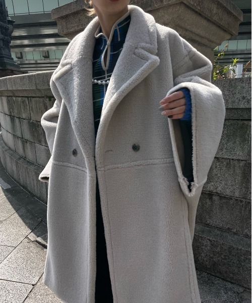 Ameri（アメリ）の「REVERSIBLE BOA PONCHO COAT（ポンチョ）」 - WEAR
