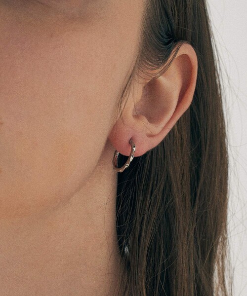 ツイスト フープピアス（ピアス（両耳用））｜ete（エテ）の