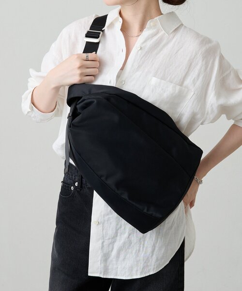 russet（ラシット）の「ナイロンマルチウェイショルダーバッグ