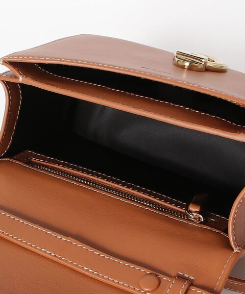 CAFUNE（カフネ）の「CAFUNE Small Pendulum（ショルダーバッグ）」 - WEAR