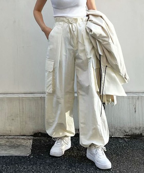 ETRE TOKYO（エトレトウキョウ）の「ワークミリタリーパンツ（カーゴ