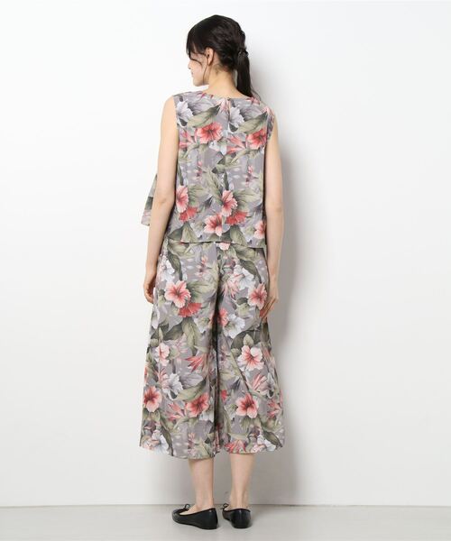 apolina サロペット 2-3y apolina 花柄サロペット2-3y apolina 花柄