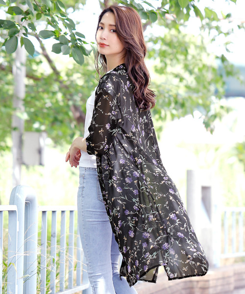 Primazel（プリマゼル）の「七分袖シースルーシフォン総柄&花柄UV