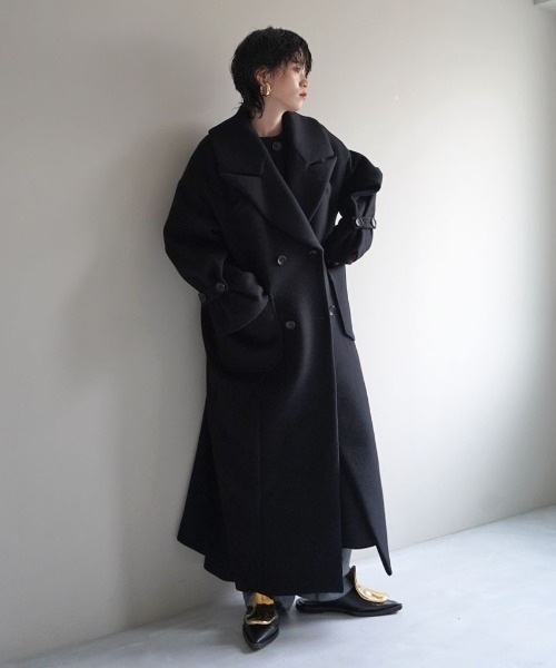 MECRE（メクル）の「ダブルブレストボックスロングコート（その他
