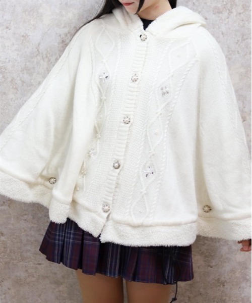 axes femme（アクシーズファム）の「ビジュー裏ボアニットポンチョ