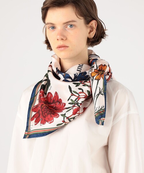 manipuri 花柄スカーフ ポンポン付き manipuri 花柄スカーフ ポンポン