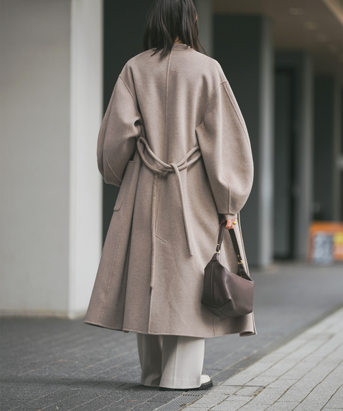 Noble（ノーブル）の「Super160sパフスリーブロングコート（ノーカラー