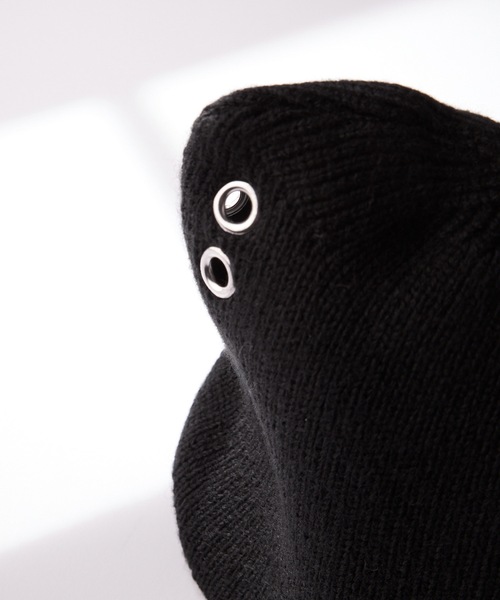 ADRER（アドラー）の「Cat ear metal eyelet knit beanie / キャット
