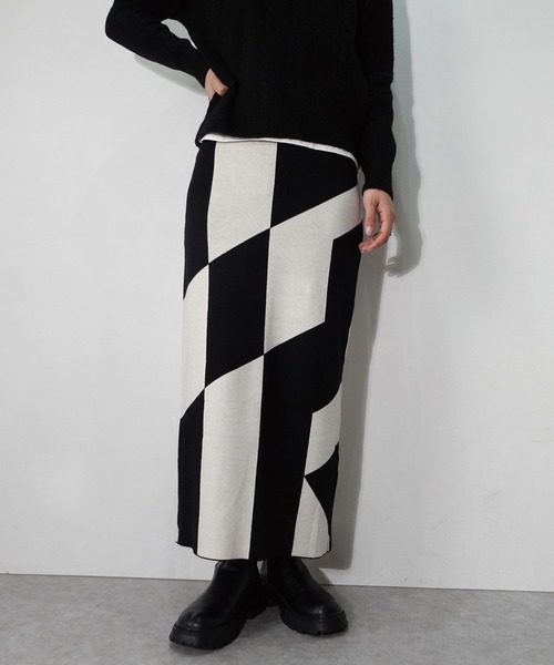 幾何学柄ニットタイトスカート（スカート）｜CORNERS（コーナーズ）の