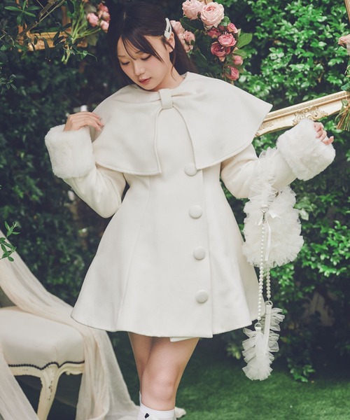 Me roir（ミーロワール）の「リボンケープドーリーコート（その他