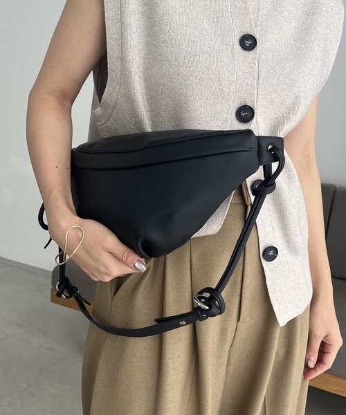 tov（トーヴ）の「＜tov/トーヴ＞BUFF ボディバッグ（ショルダーバッグ