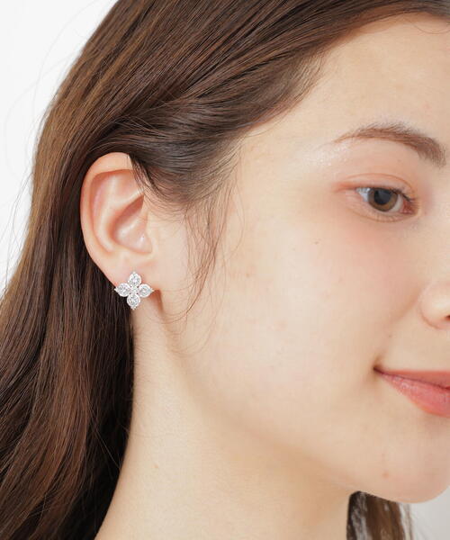 ◇Cubic 大粒クローバーピアス（ピアス（両耳用））｜JILL by JILL