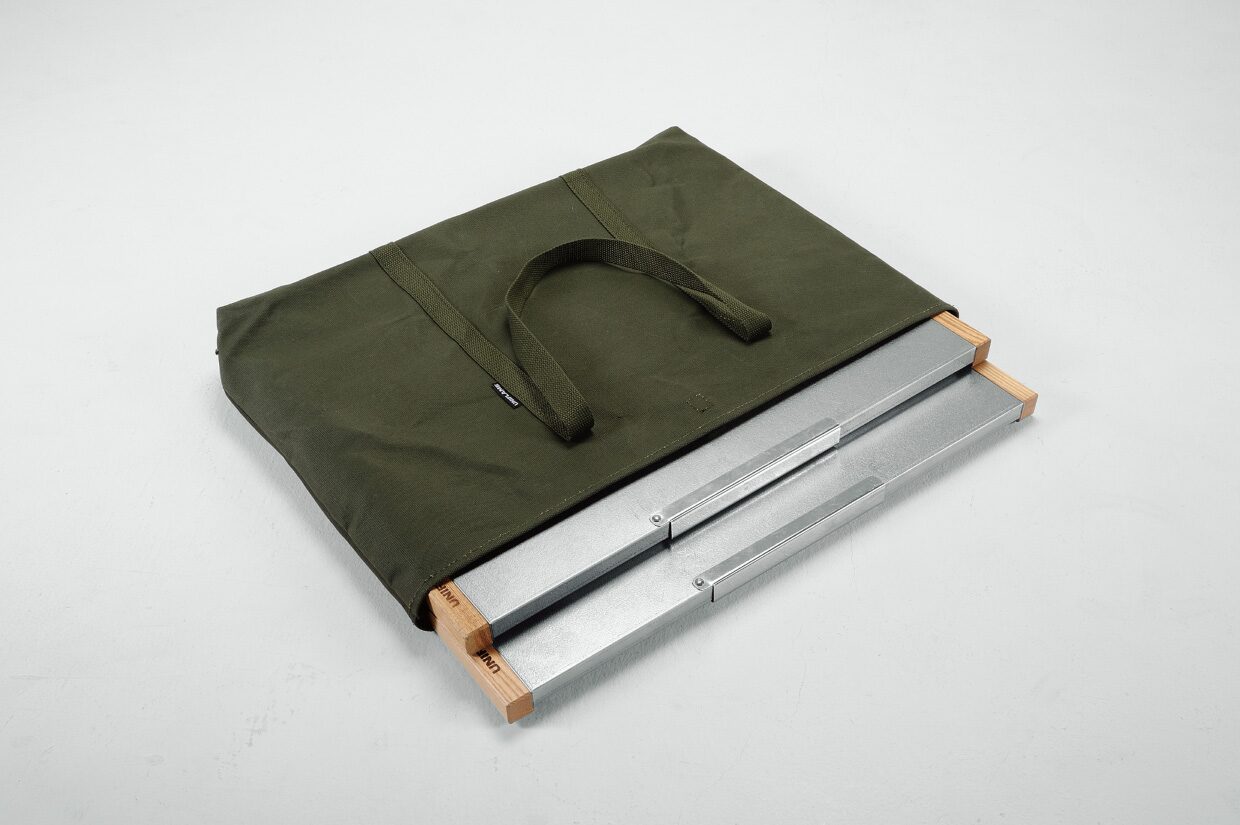 数量限定】ユニフレームから「焚き火テーブル（2枚）トートセット