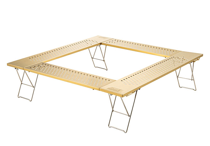 ファイアープレイステーブル（ゴールド） Coleman コールマン