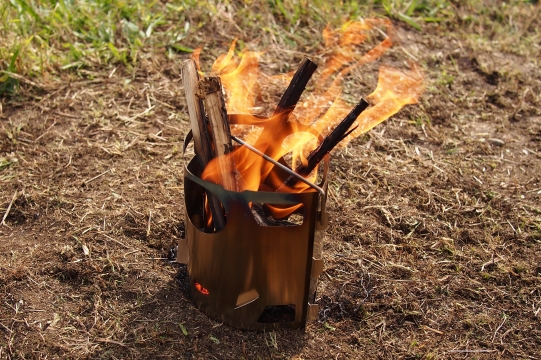 ピコグリルはどんな焚火台なの？その軽量さと美しさ！ | minimalize