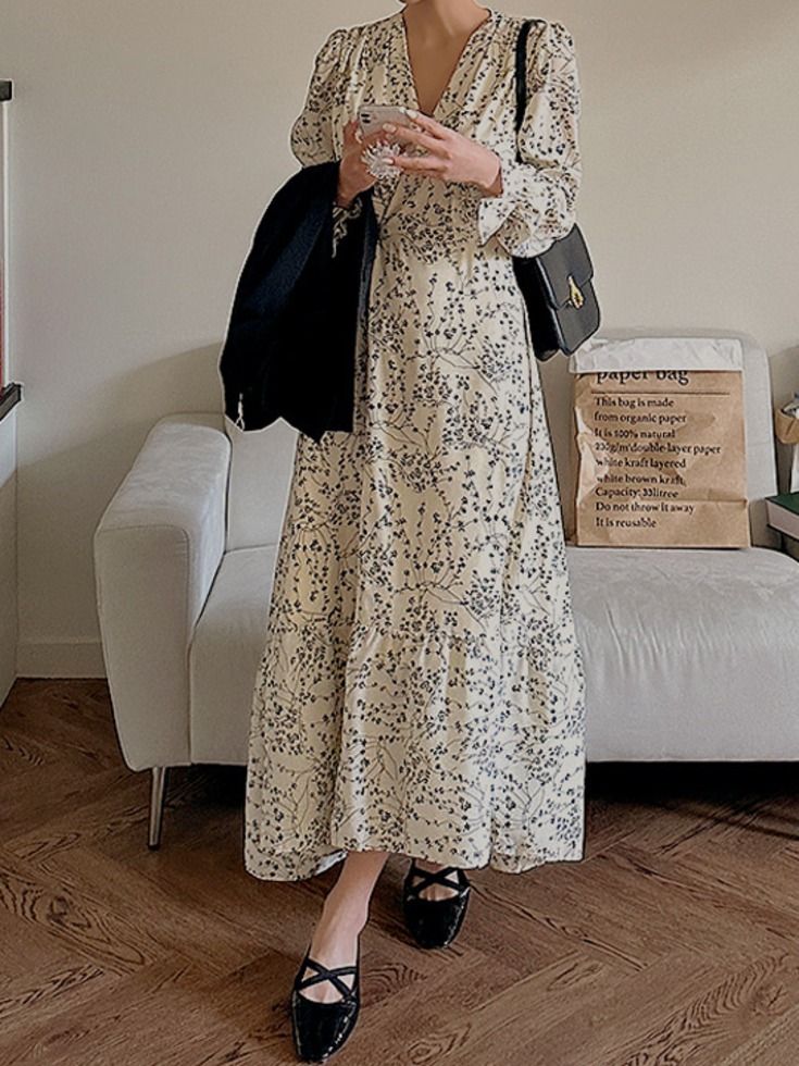 Vネックラップ花柄ロングワンピース夏コーデ | 大きいサイズレディース