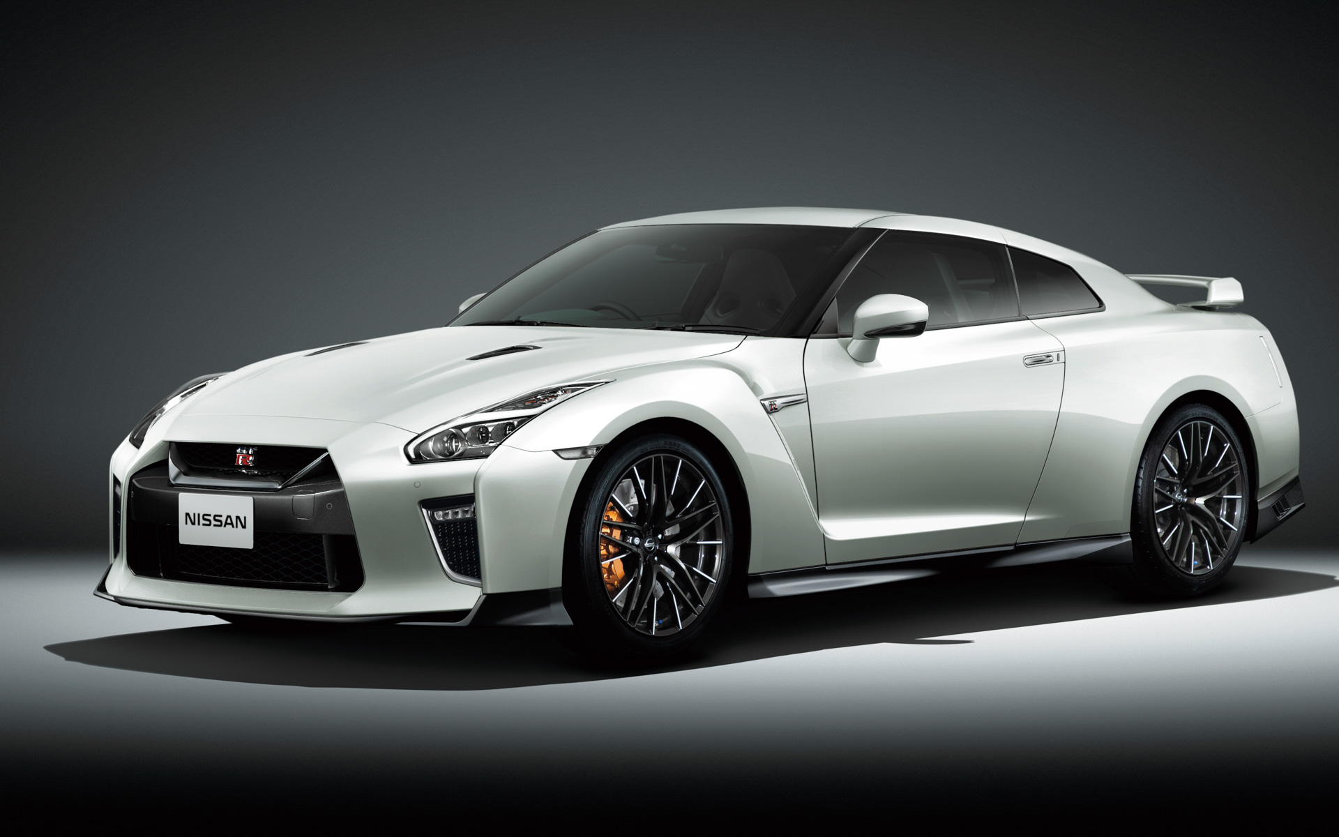日産、「GT-R」2022年モデルを9月14日発表へ - Car Watch
