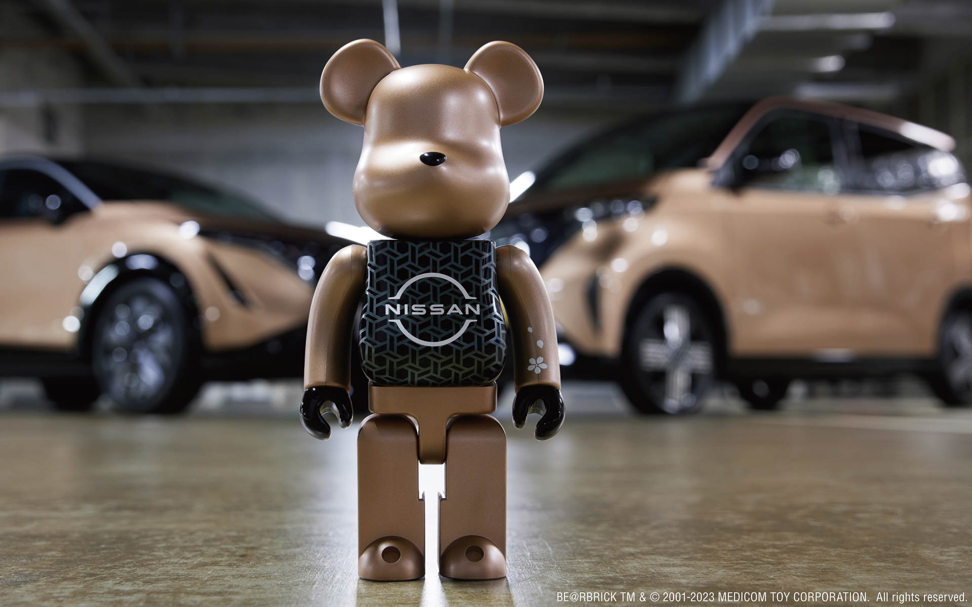 日産、創立90周年を記念した特別コラボグッズ「NISSAN 90th