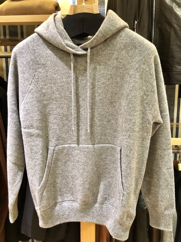 銀座 オススメしたいニットパーカーのBAFY（2020秋冬商品入荷）｜BEAMS