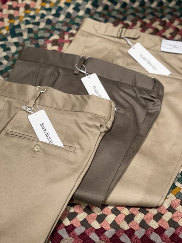 BARRY BRICKEN〜Chino Trousers〜｜ビームス プラス 丸の内｜BEAMS