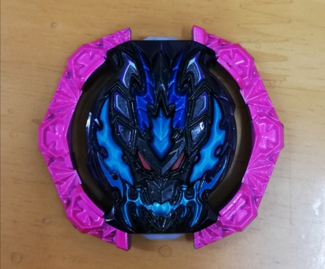 神竜の咆哮】ロアバハムート.Gg.Mm-10 - BEYBLADE X