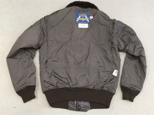 パッチ多数！【アメリカの軍服】海軍レザーフライトジャケットG-1